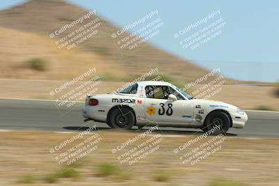 media/Jun-01-2025-CalClub SCCA (Sun) [[eae223c5dd]]/Group 5/Qualifying/